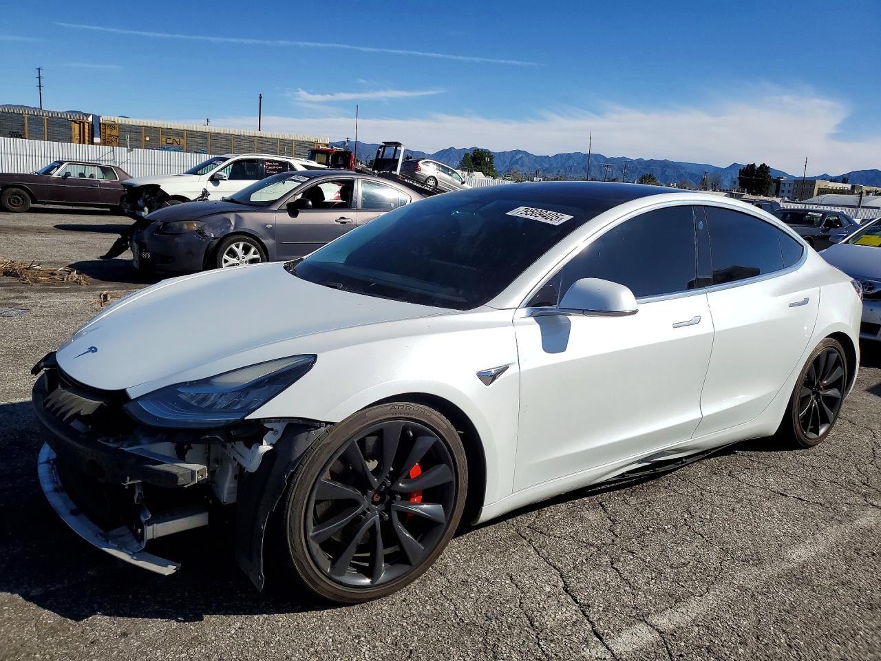 2018 TESLA MODEL 3
