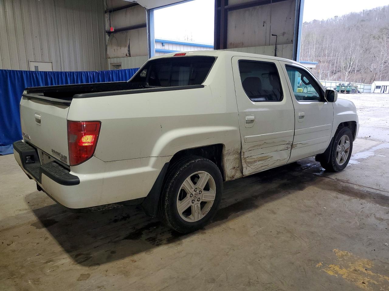 2010 HONDA RIDGELINE RTL photo 5