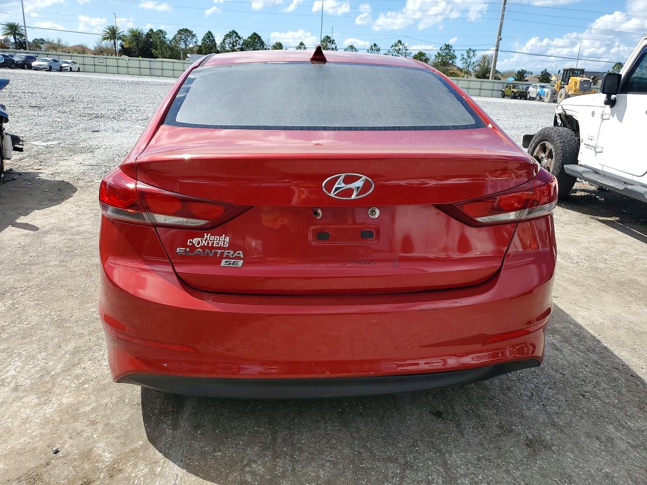 2017 HYUNDAI ELANTRA SE photo 11