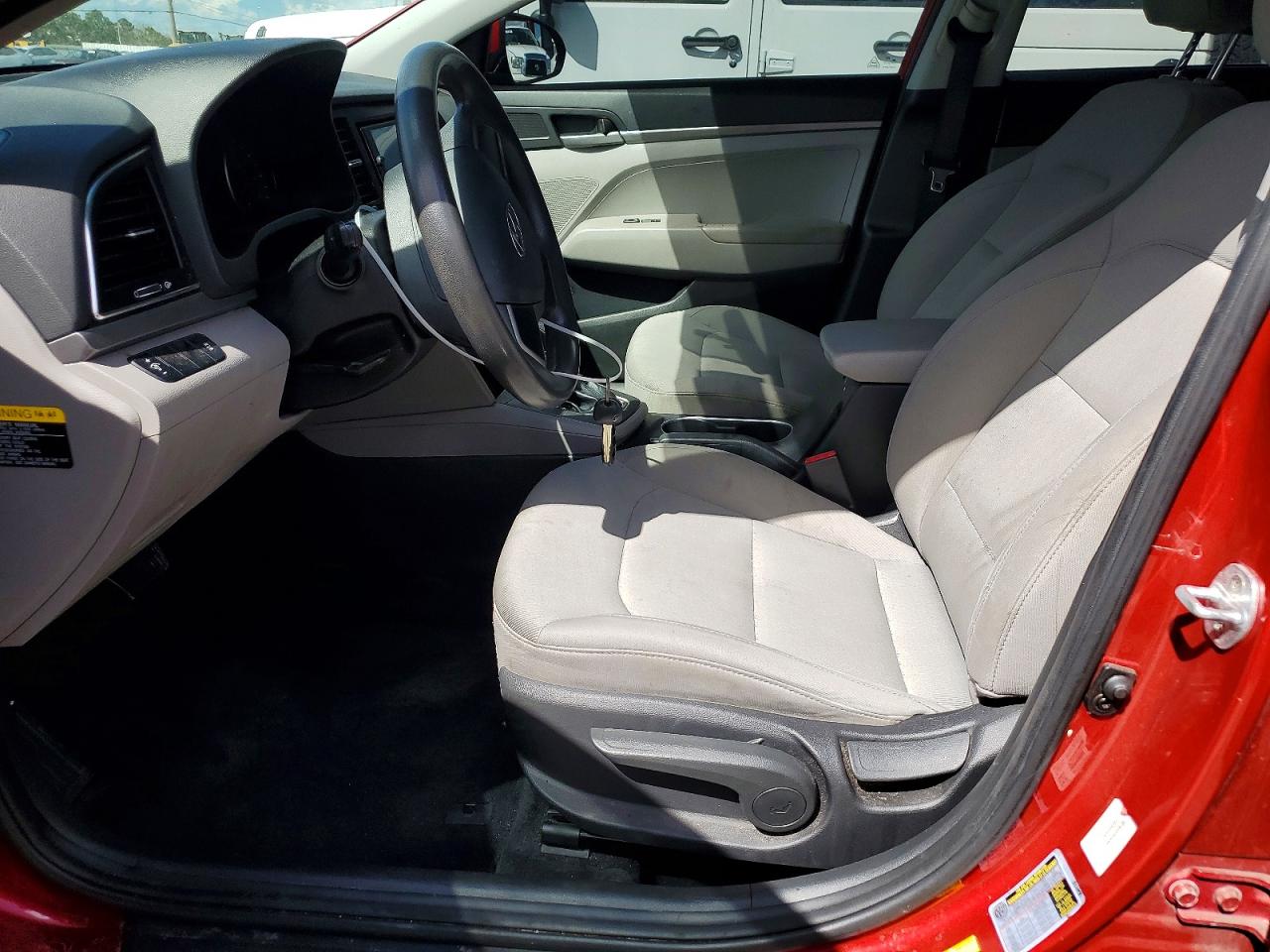 2017 HYUNDAI ELANTRA SE photo 13