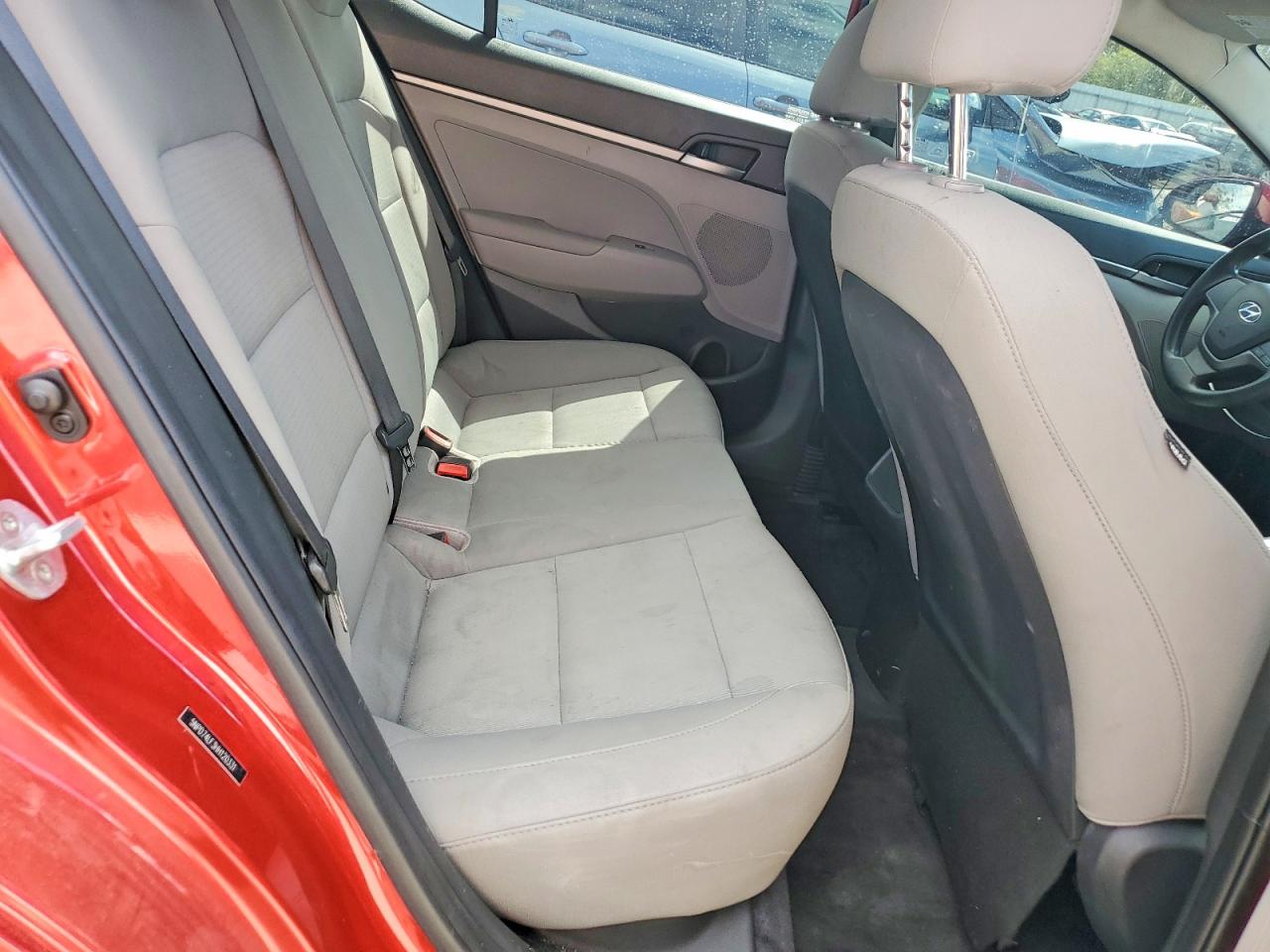 2017 HYUNDAI ELANTRA SE photo 19