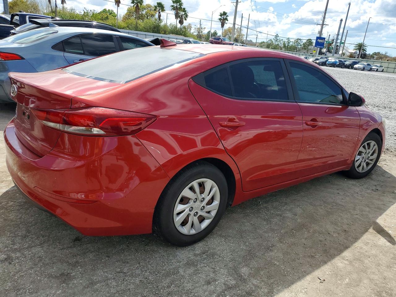 2017 HYUNDAI ELANTRA SE photo 5