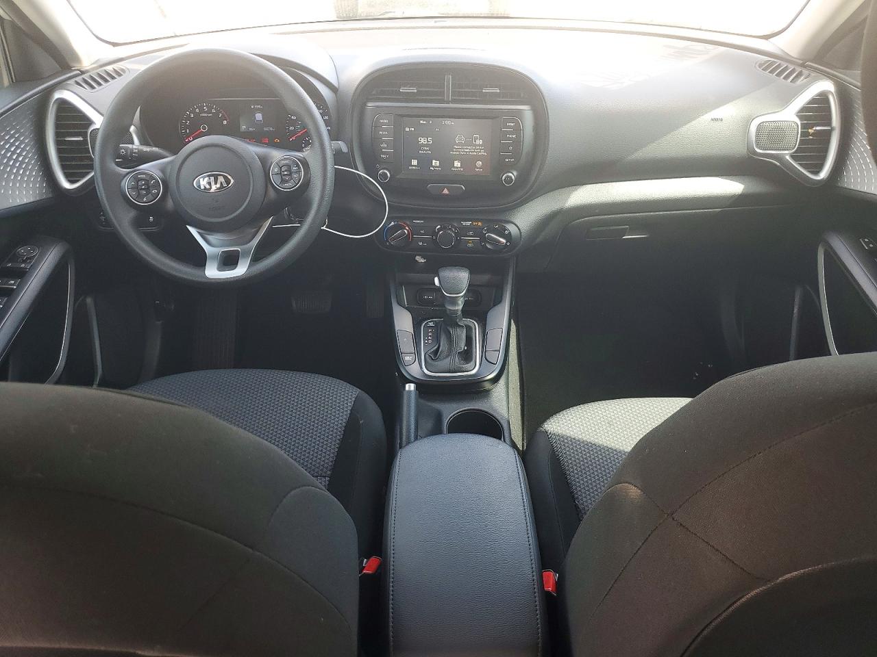 2021 KIA SOUL LX photo 22