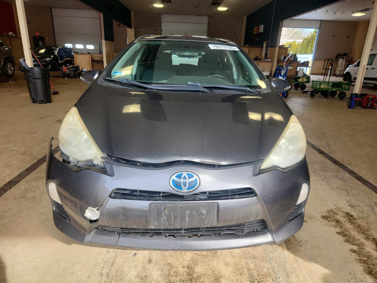 2012 TOYOTA PRIUS C TWO photo 9