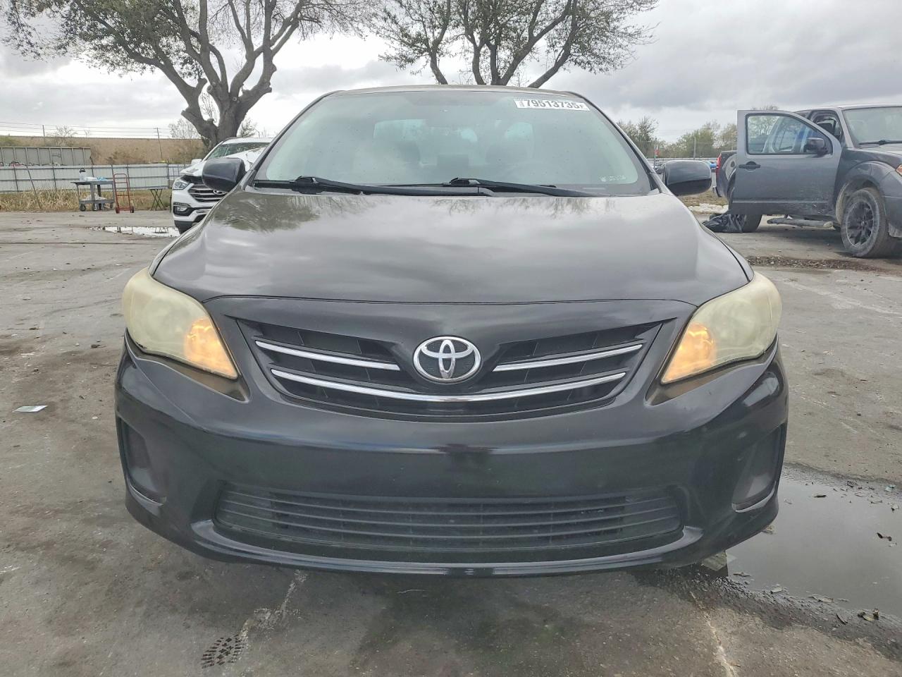 2013 TOYOTA COROLLA LE photo 9