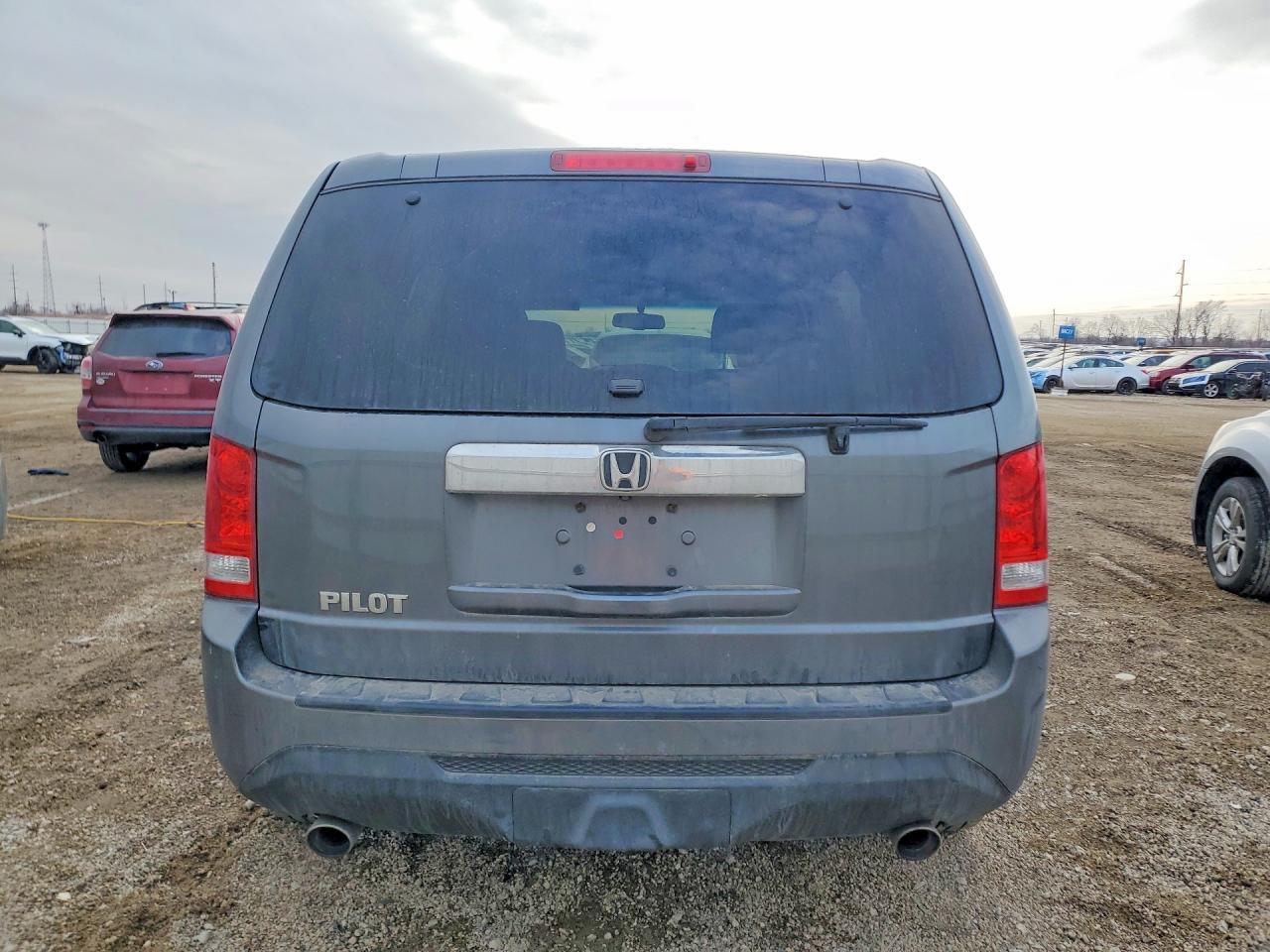 2013 HONDA PILOT EXLN photo 11