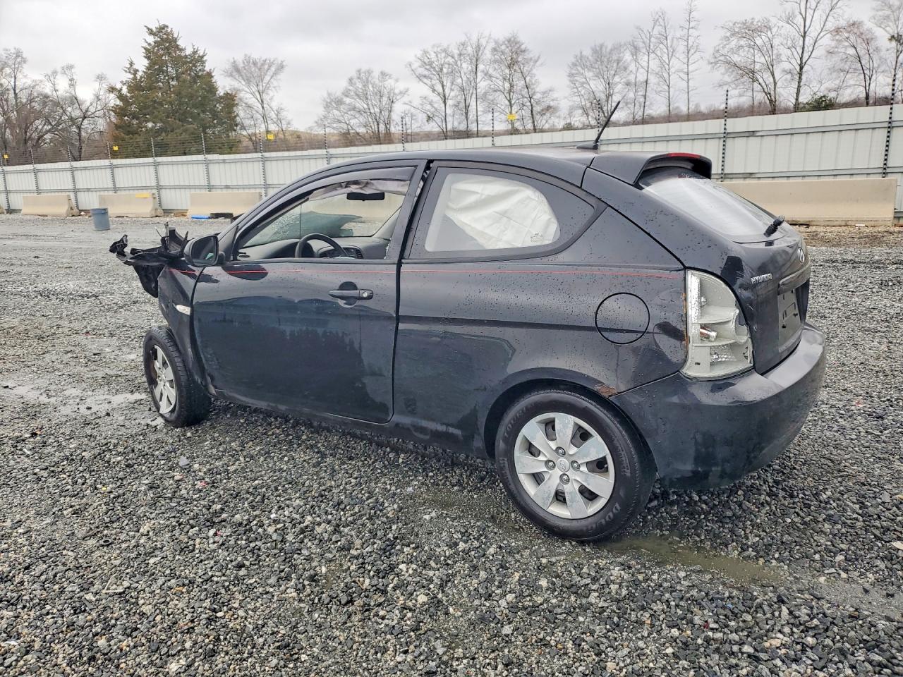 2011 HYUNDAI ACCENT GS photo 3