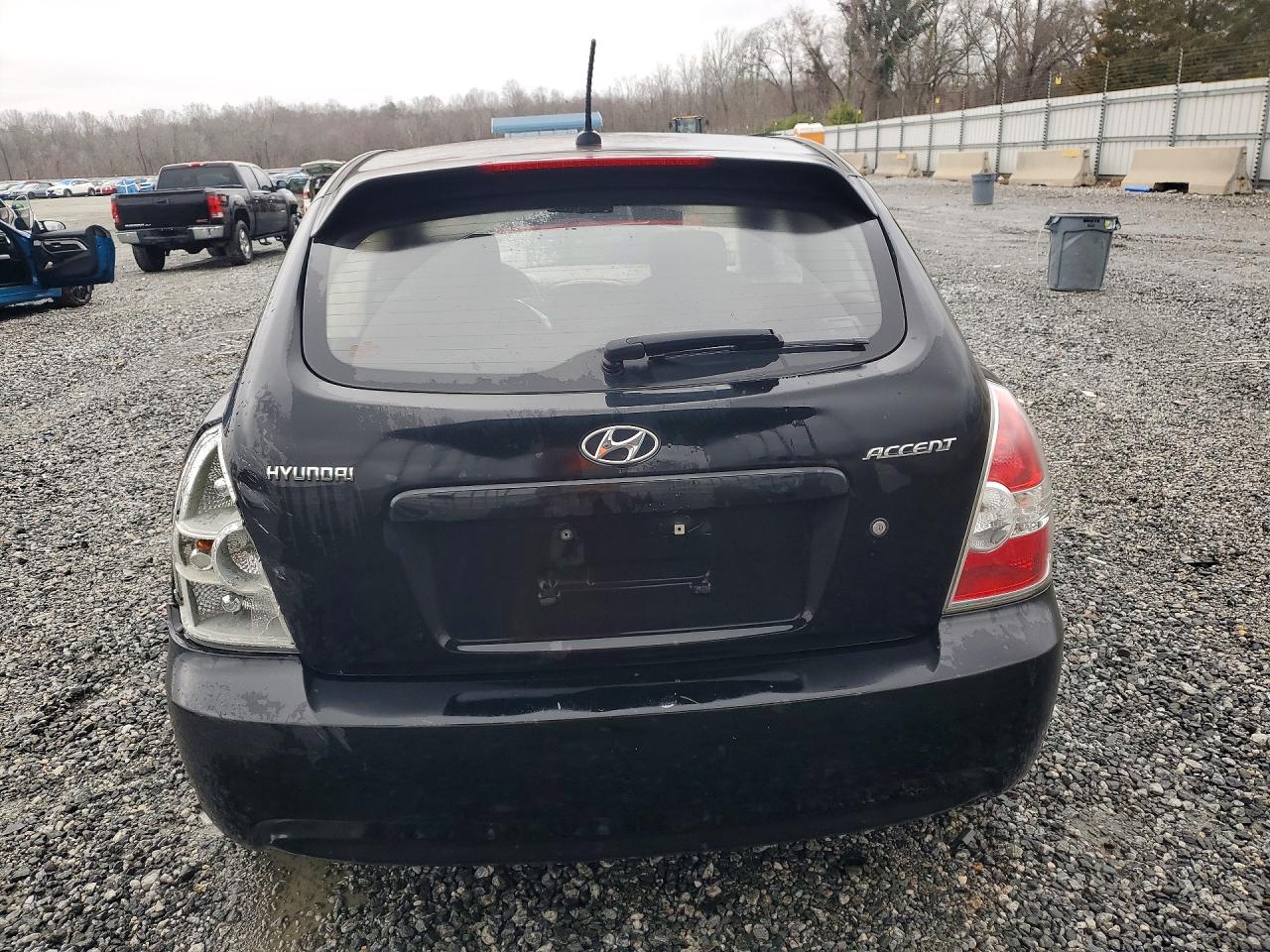 2011 HYUNDAI ACCENT GS photo 11
