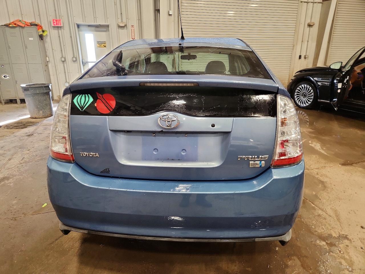 2008 TOYOTA PRIUS BASE photo 11