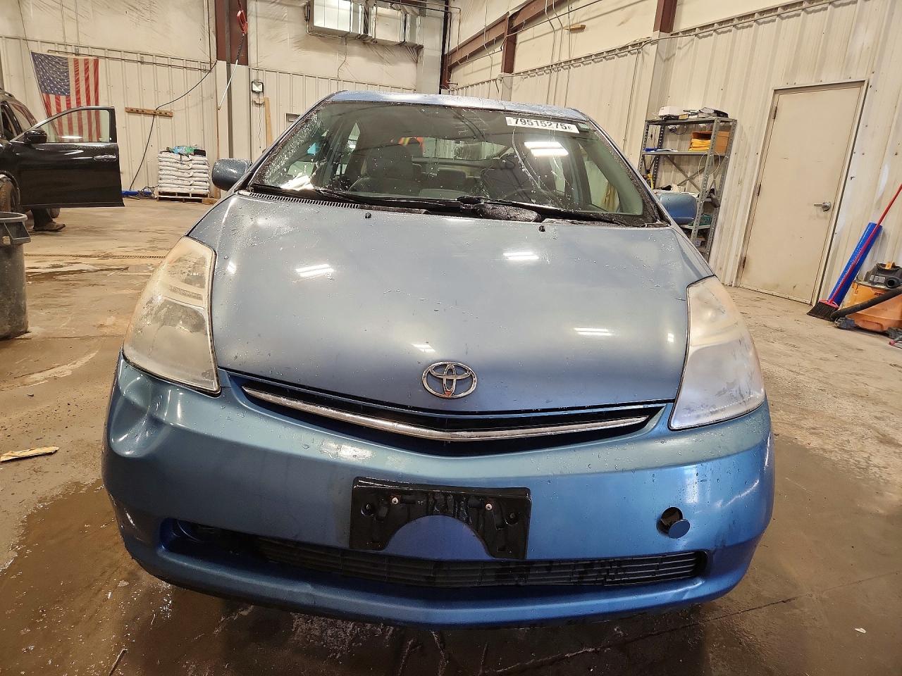 2008 TOYOTA PRIUS BASE photo 9