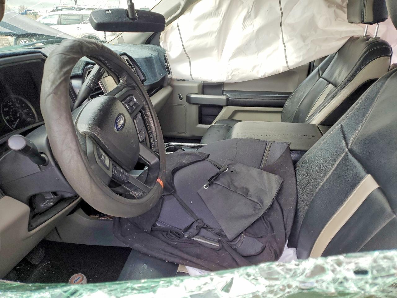 2015 FORD F150 SUPERCREW photo 13