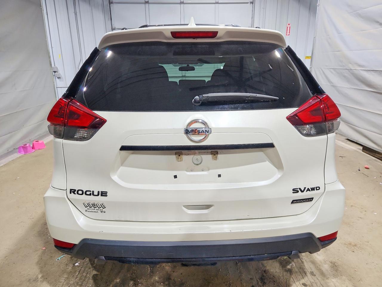 2018 NISSAN ROGUE SV photo 16