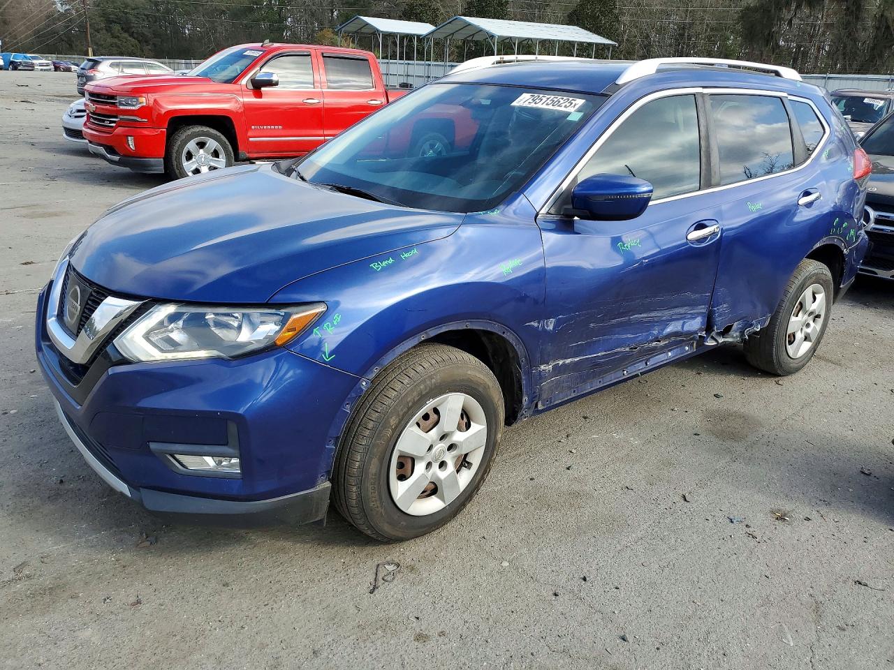 2017 NISSAN ROGUE