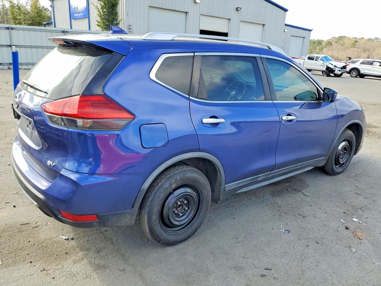 2017 NISSAN ROGUE SV photo 7
