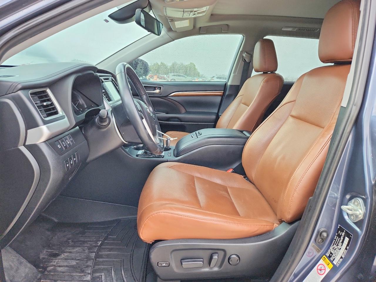 2019 TOYOTA HIGHLANDER LIMITED PLATINUM photo 7