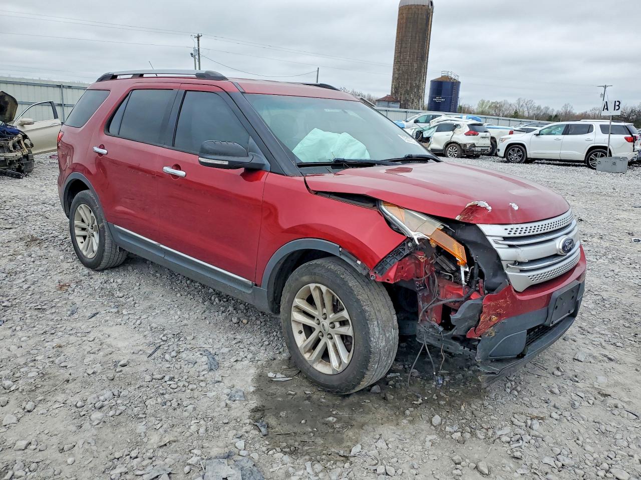 2014 FORD EXPLORER XLT photo 4