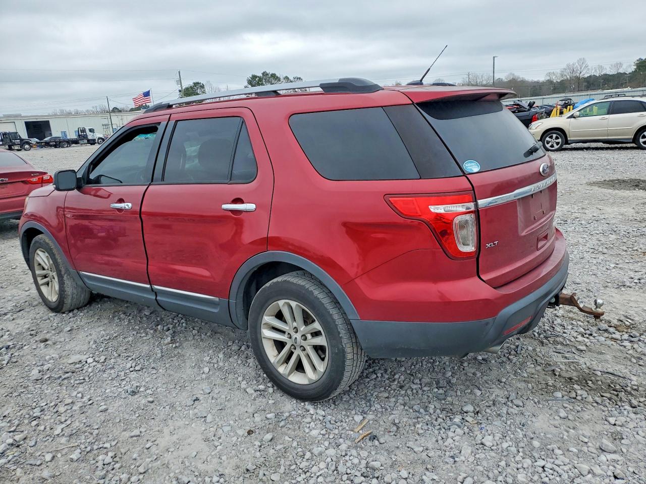 2014 FORD EXPLORER XLT photo 2