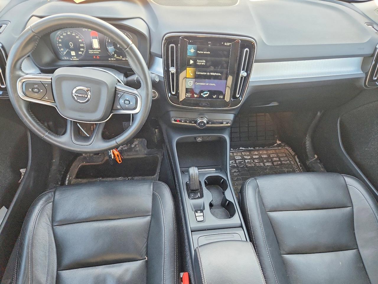 2021 VOLVO XC40 T5 MOMENTUM photo 8