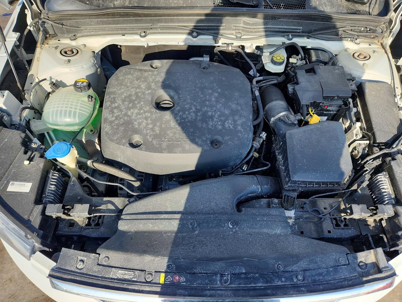 2021 VOLVO XC40 T5 MOMENTUM photo 11