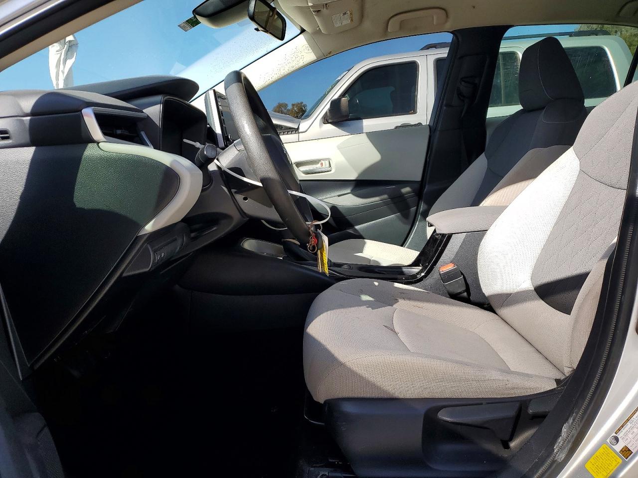 2021 TOYOTA COROLLA LE photo 7