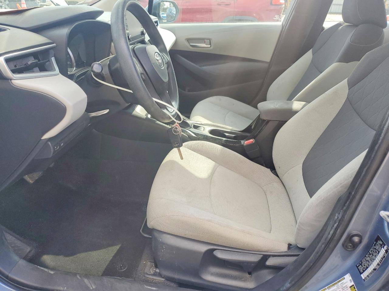 2020 TOYOTA COROLLA LE photo 13