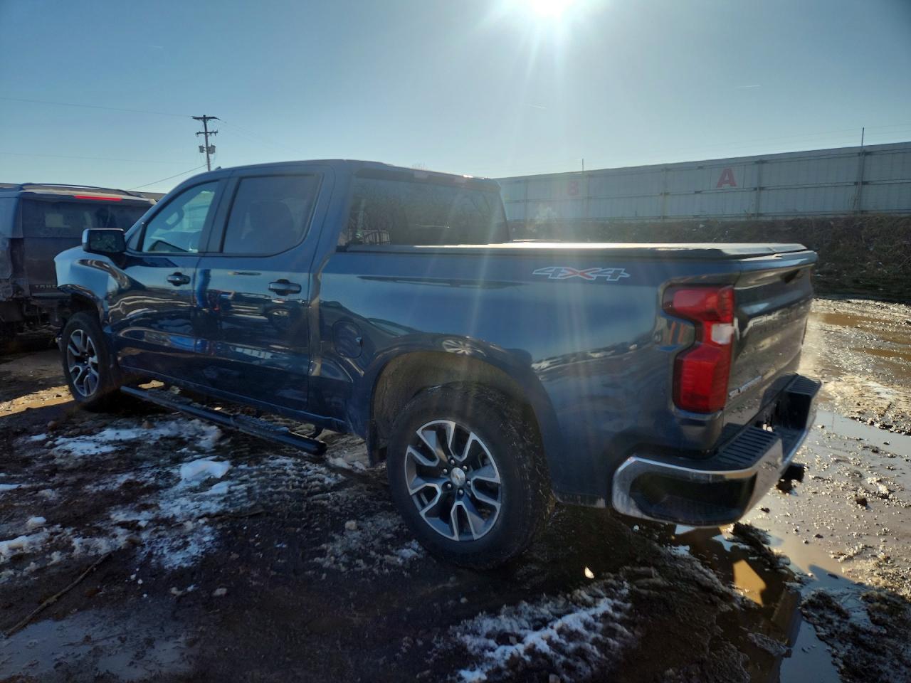 2024 CHEVROLET SILVERADO K1500 LT-L photo 4