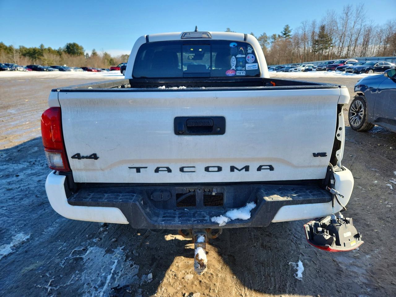 2019 TOYOTA TACOMA SR5 V6 photo 11
