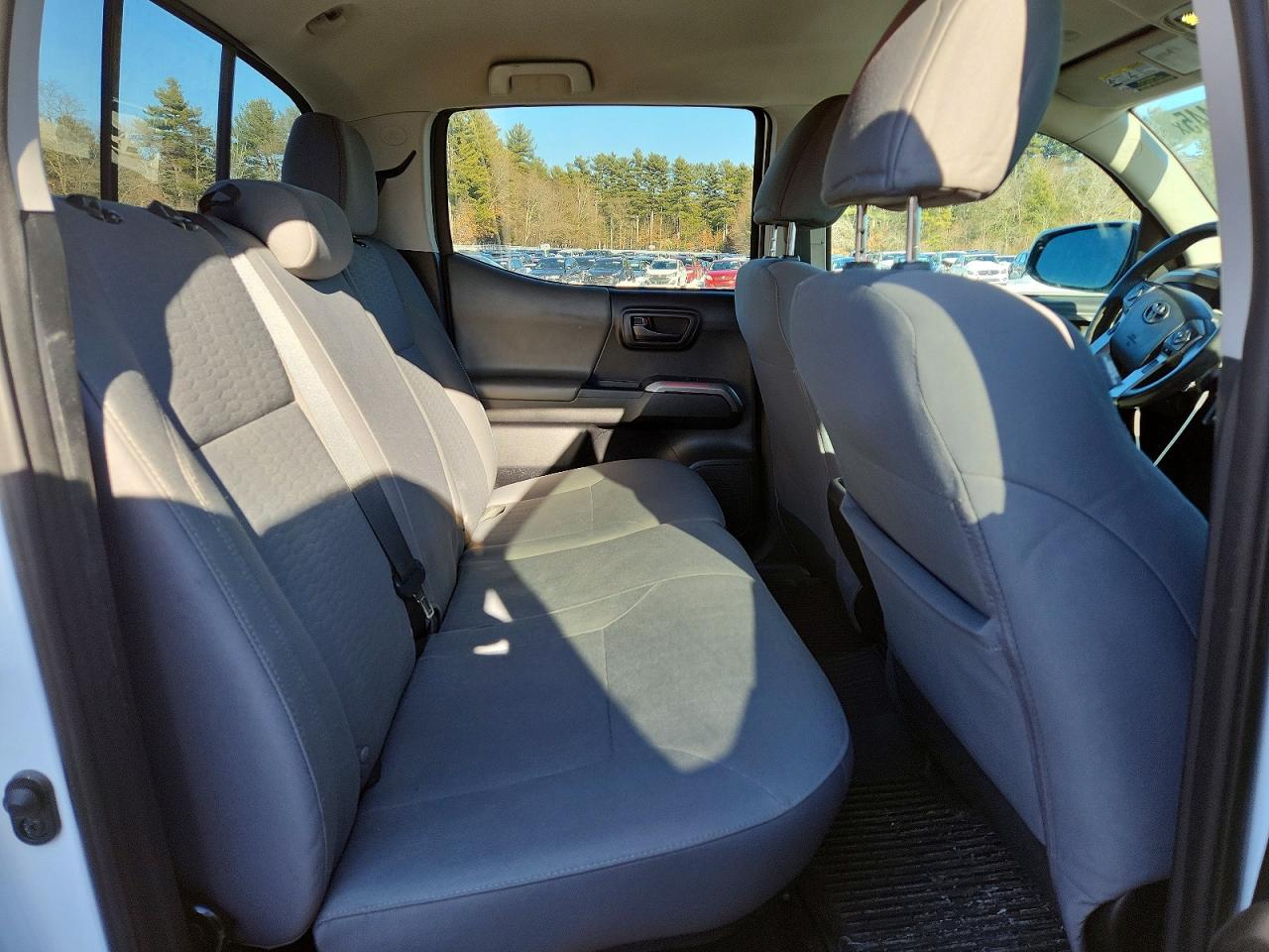 2019 TOYOTA TACOMA SR5 V6 photo 19