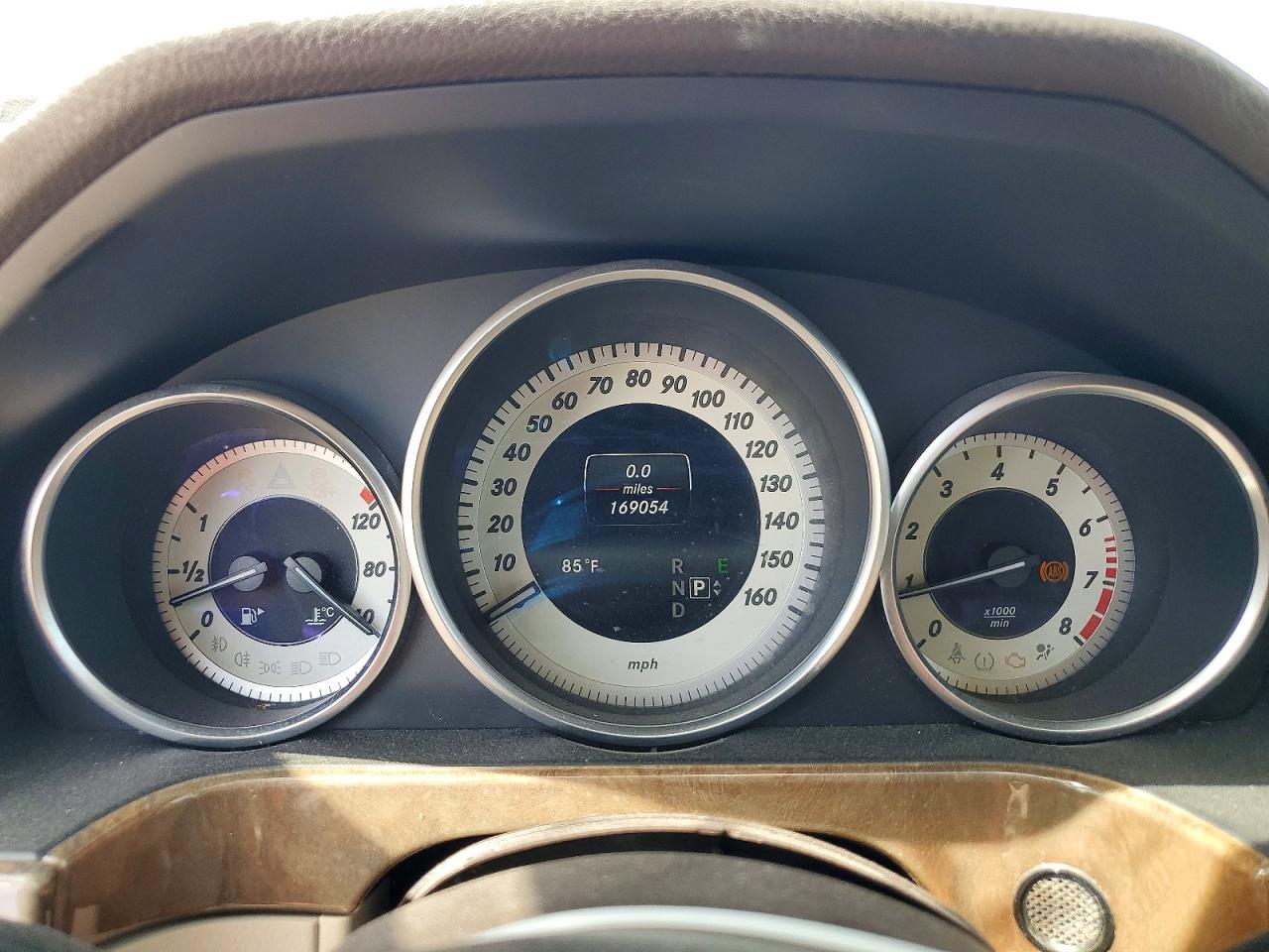 2014 MERZ E 350 photo 17