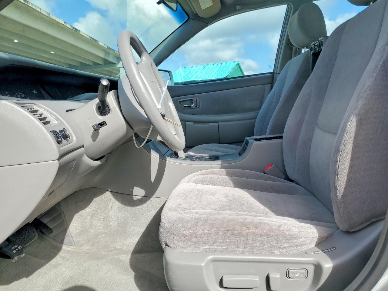 2000 TOYOTA AVALON XL photo 19