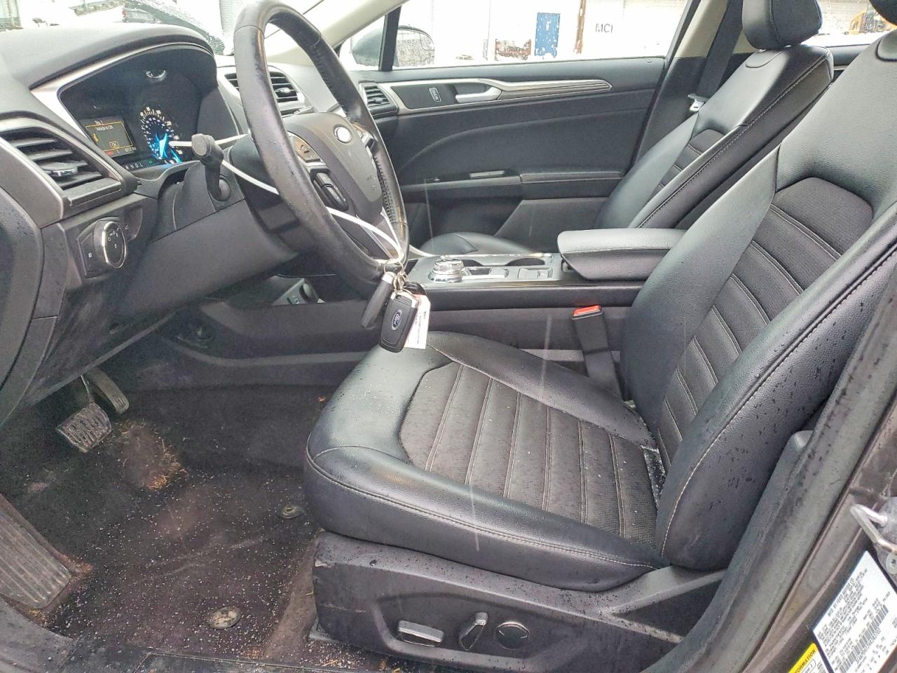 2017 FORD FUSION SE photo 7