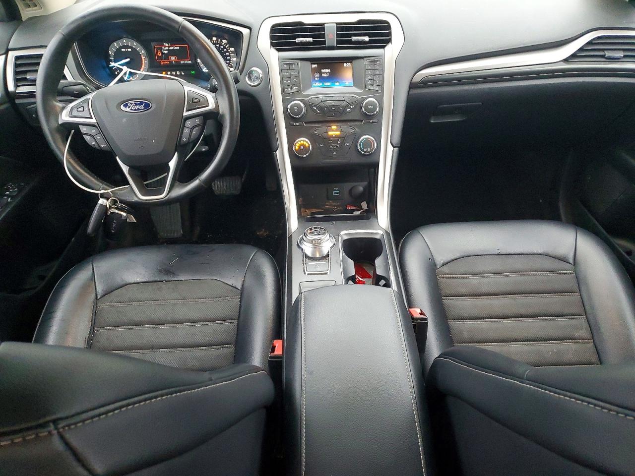 2017 FORD FUSION SE photo 8