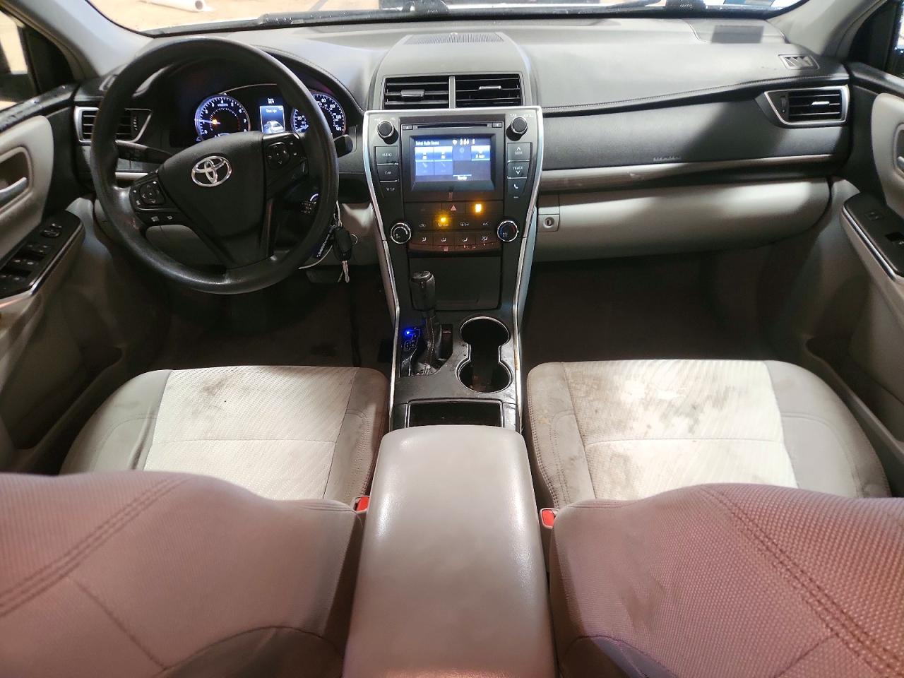 2017 TOYOTA CAMRY LE photo 15