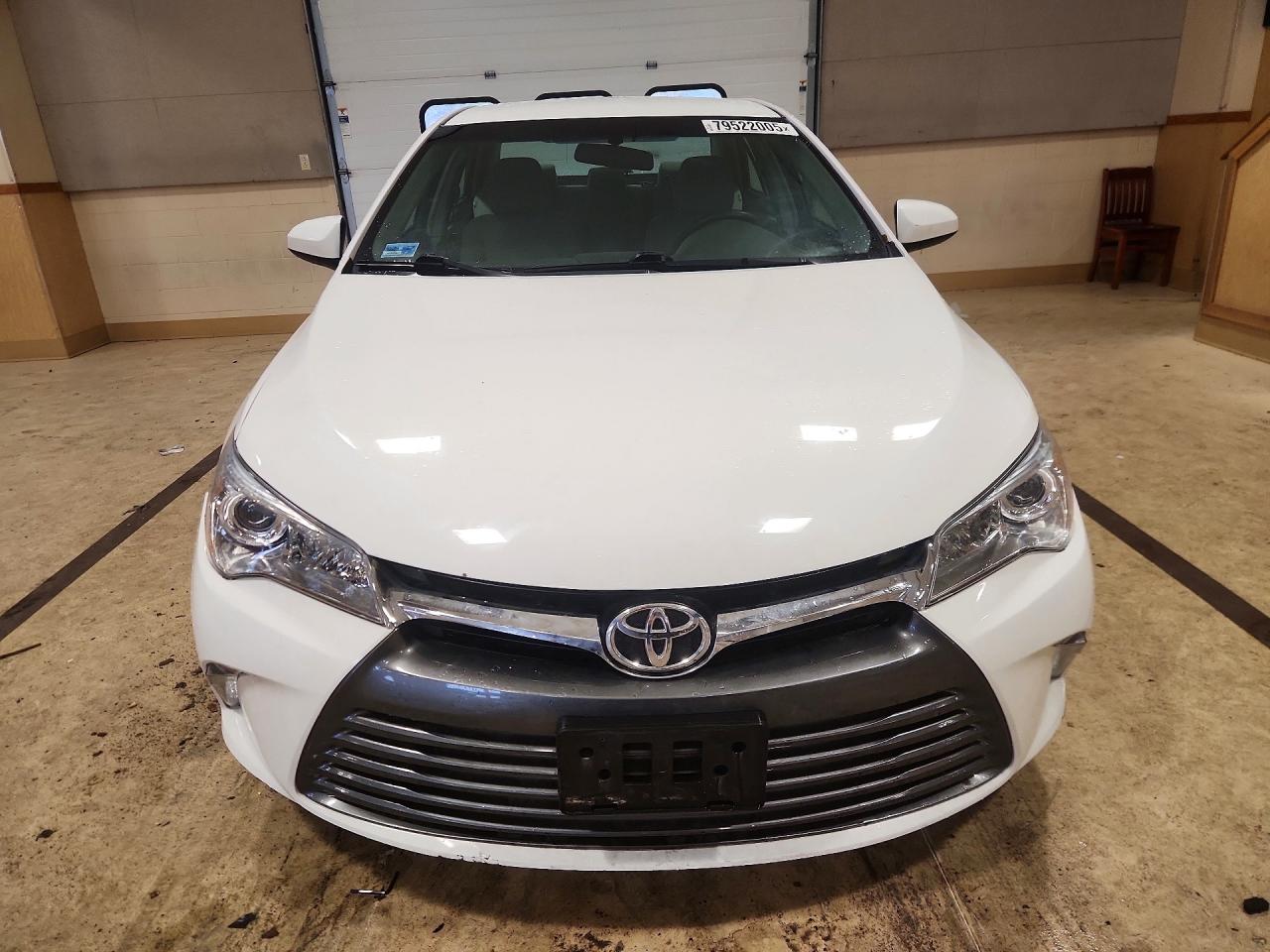 2017 TOYOTA CAMRY LE photo 9