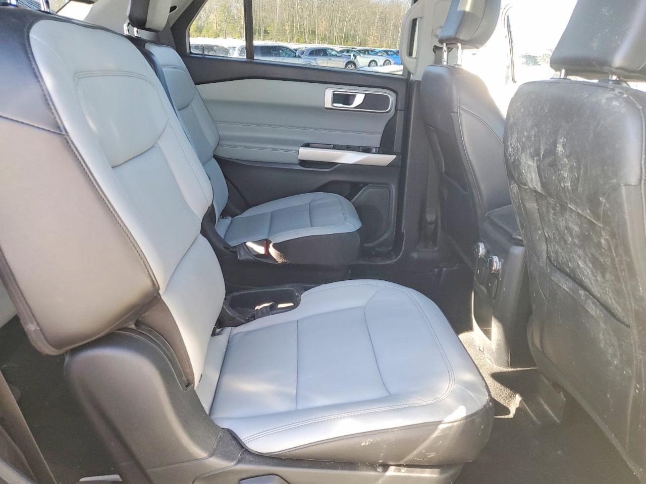 2021 FORD EXPLORER XLT photo 21