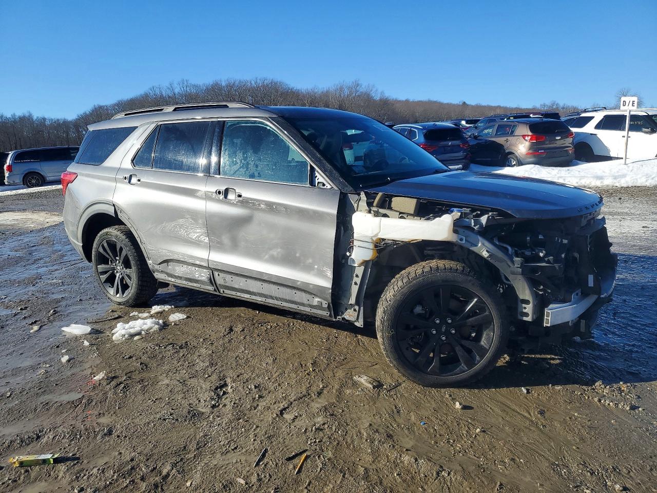 2021 FORD EXPLORER XLT photo 7