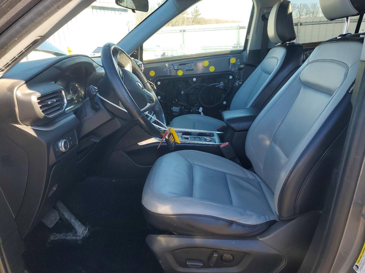 2021 FORD EXPLORER XLT photo 13