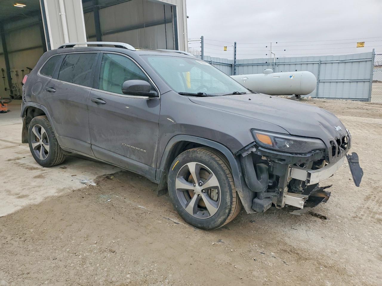 2019 JEEP CHEROKEE LIMITED photo 10