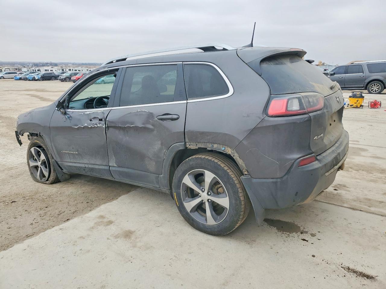 2019 JEEP CHEROKEE LIMITED photo 4