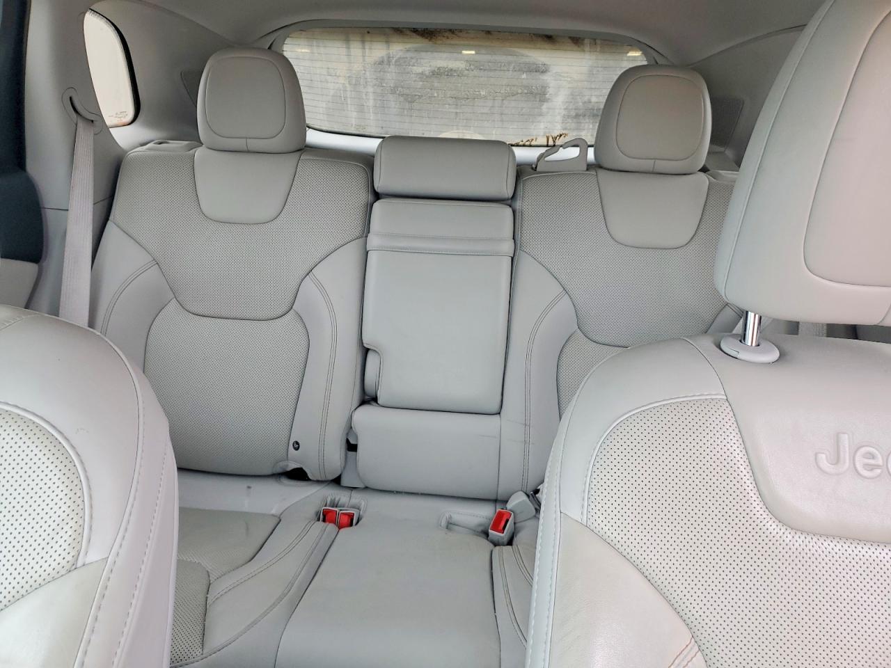 2019 JEEP CHEROKEE LIMITED photo 28