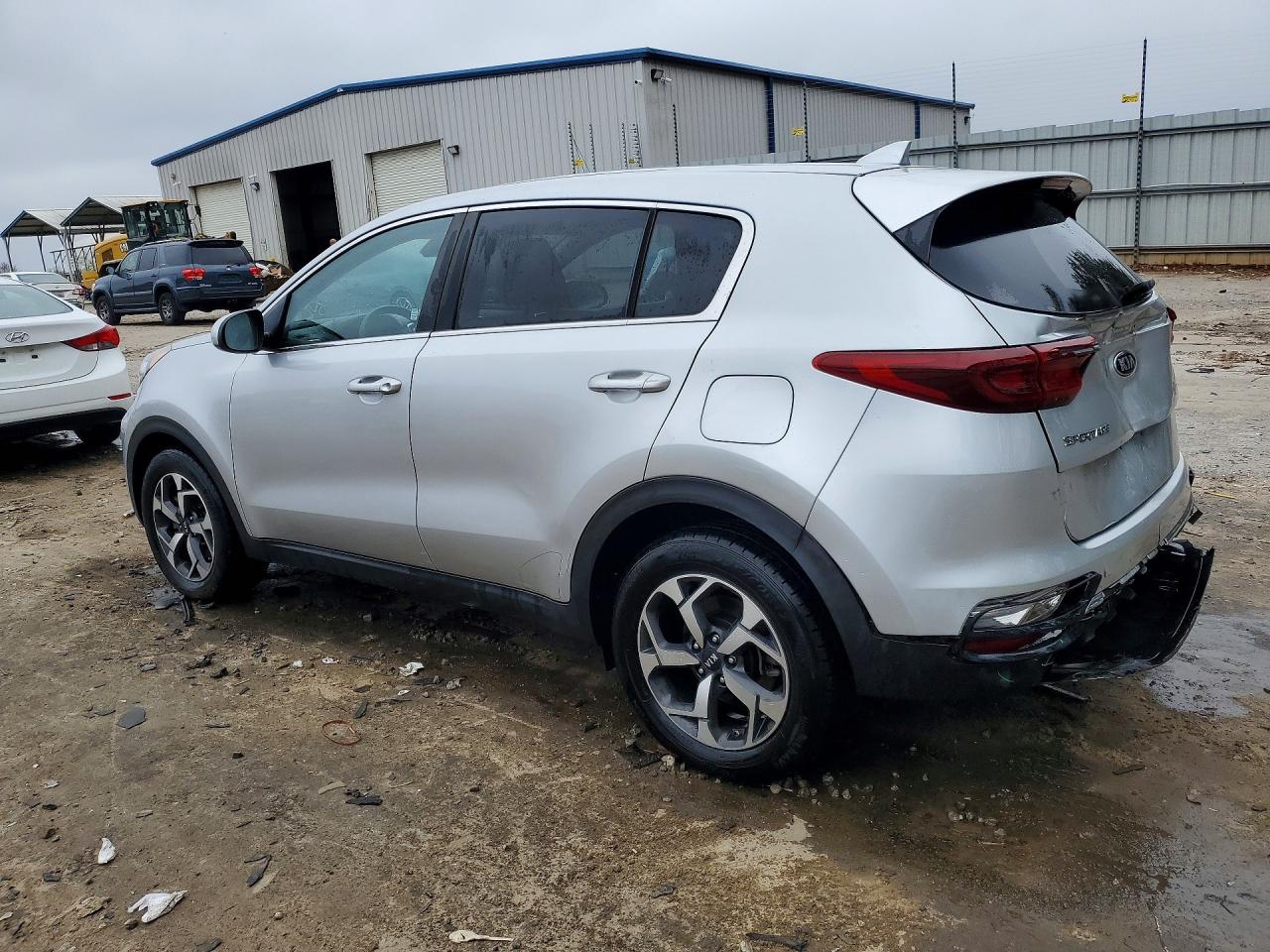 2020 KIA SPORTAGE LX photo 2