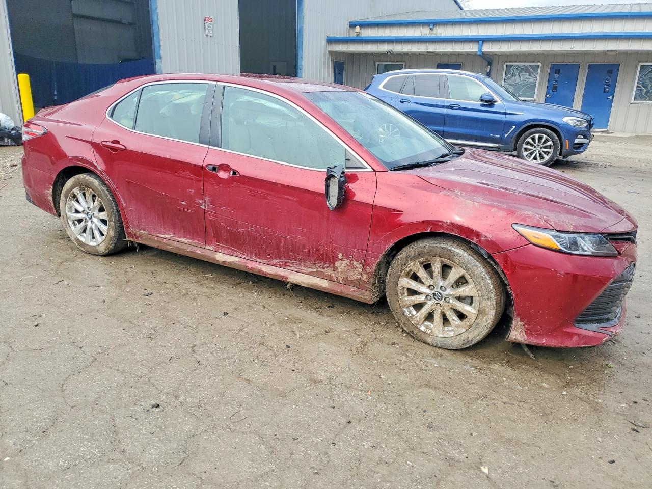 2018 TOYOTA CAMRY LE photo 7