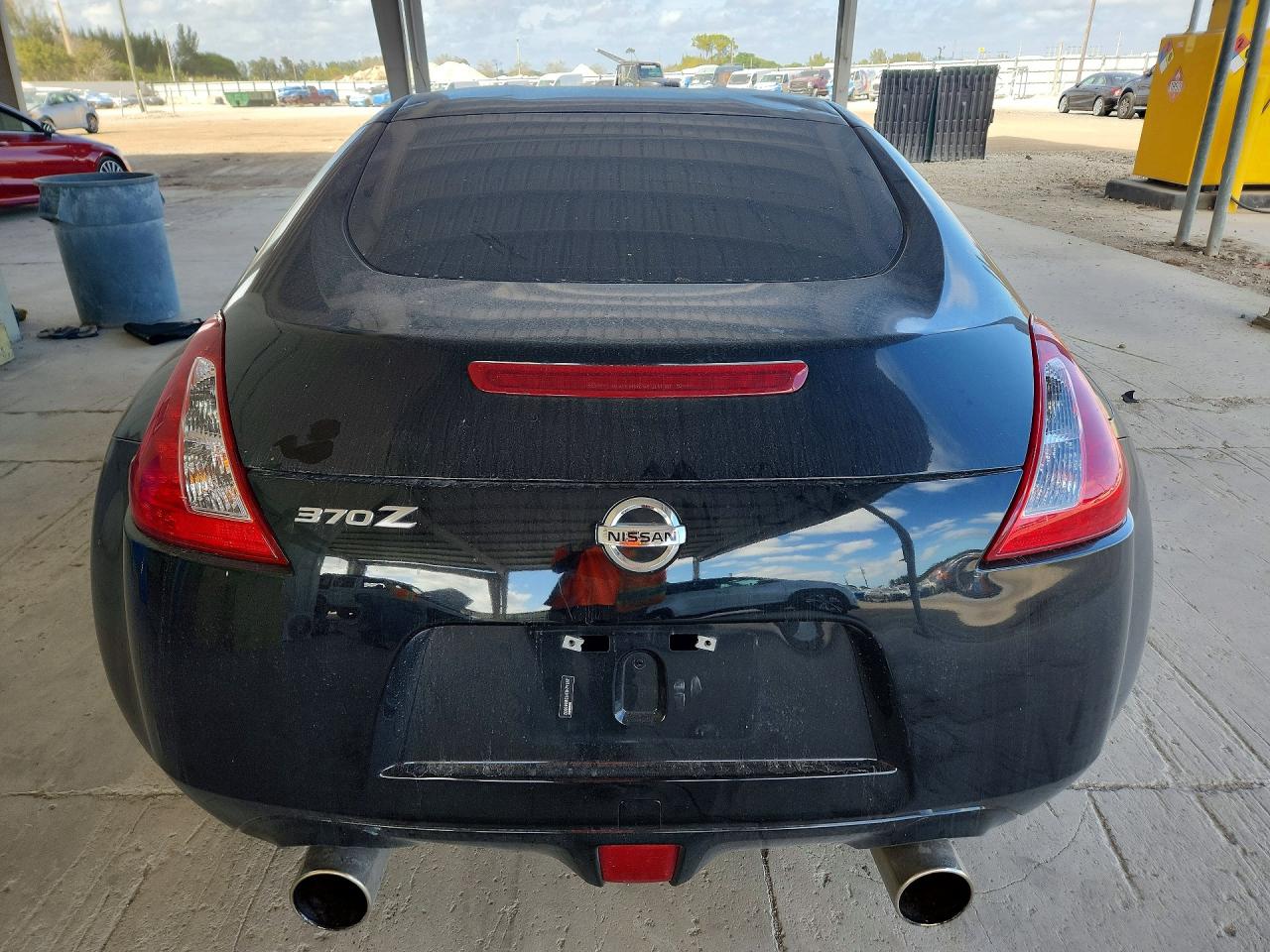 2013 NISSAN 370Z BASE photo 11