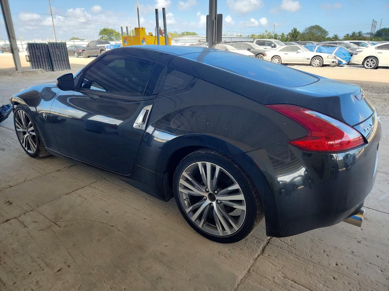 2013 NISSAN 370Z BASE photo 3