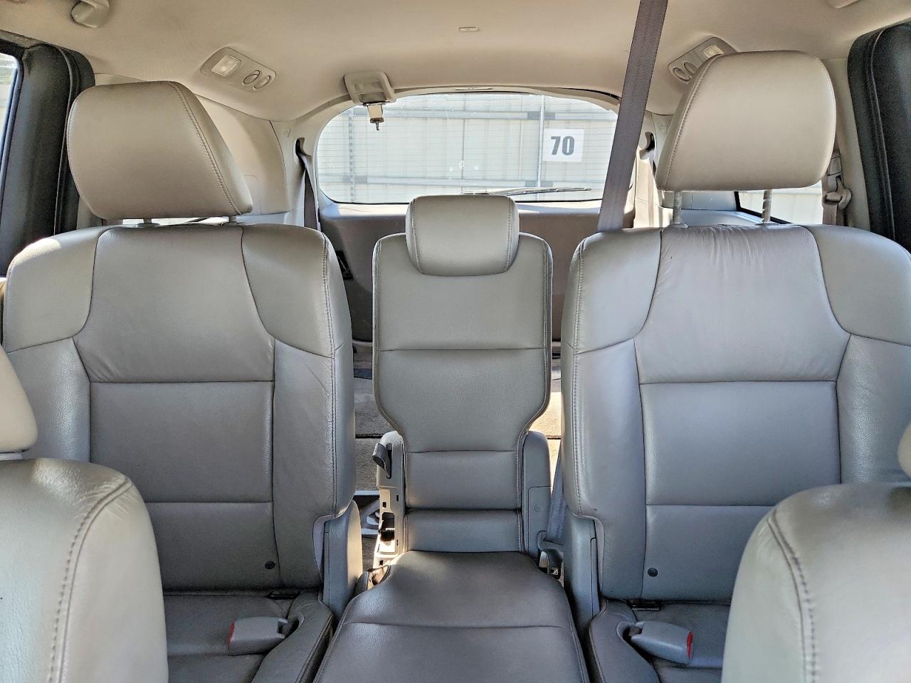 2012 HONDA ODYSSEY EXL photo 10