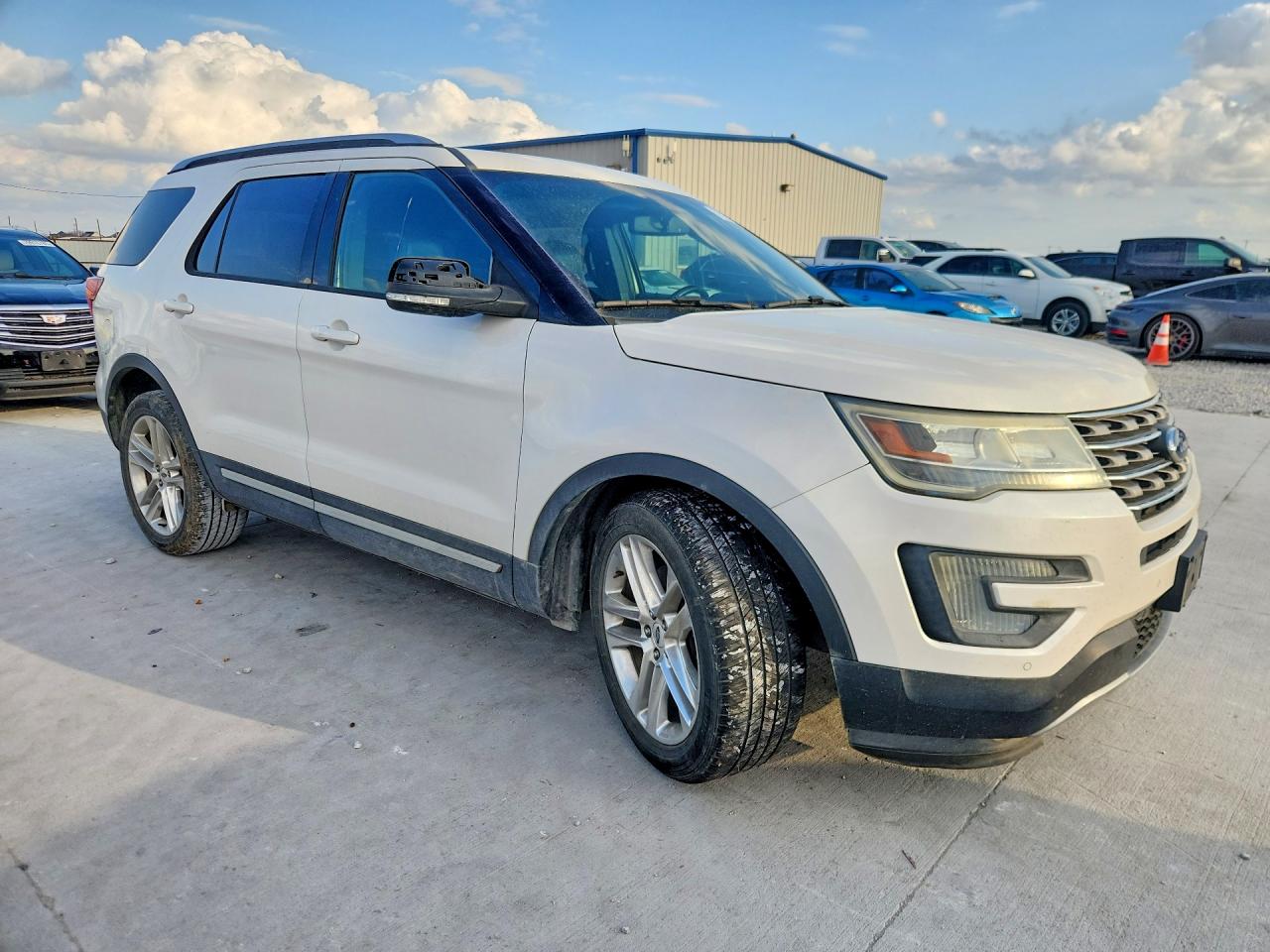 2016 FORD EXPLORER XLT photo 7
