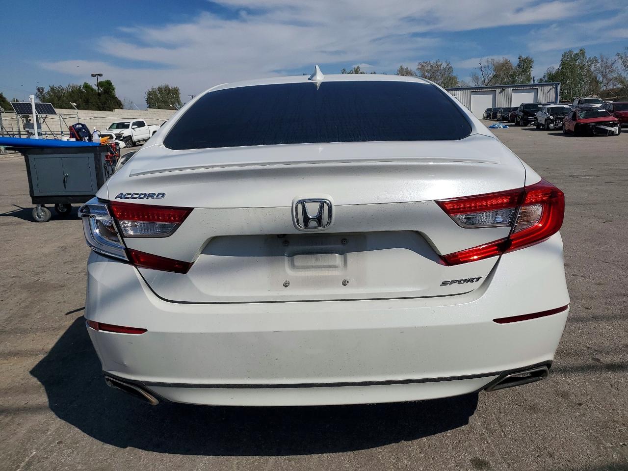 2018 HONDA ACCORD SPORT photo 6