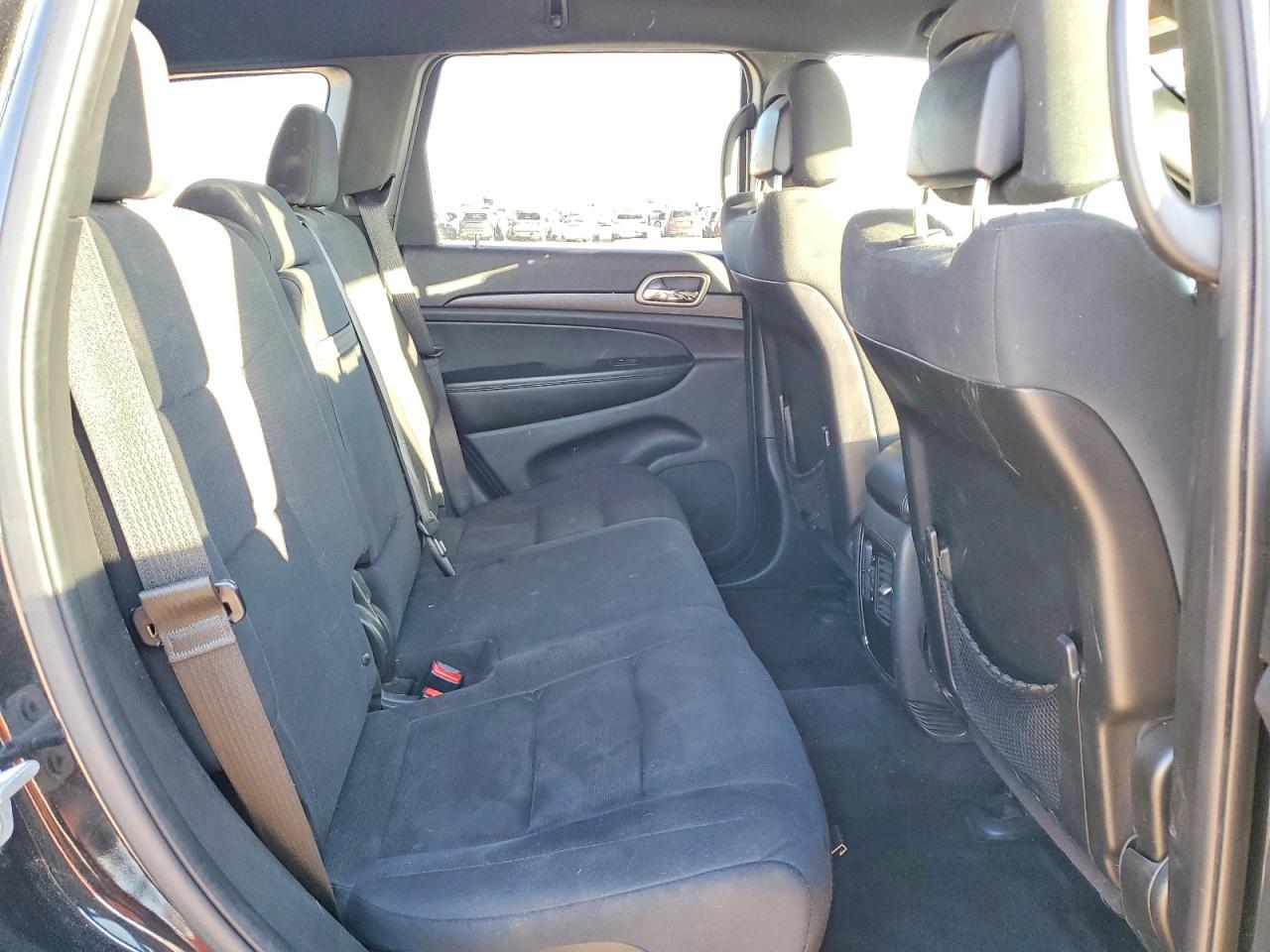 2016 JEEP GRAND CHEROKEE LAREDO photo 11
