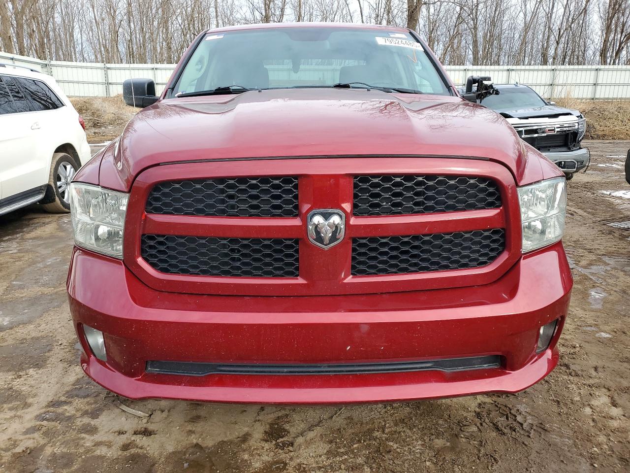 2014 RAM 1500 ST photo 13
