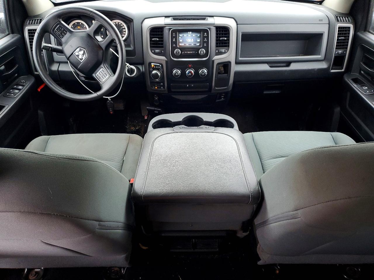 2014 RAM 1500 ST photo 22